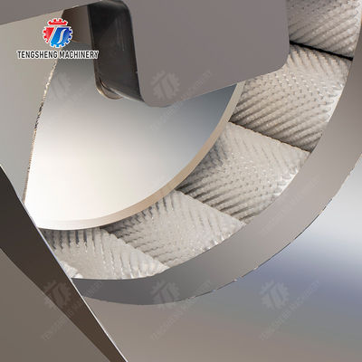 Fruit Orange Vegetable Leaves Vegetables sward beans  soybeans  green beans  chickpeas beans  red beans  mung beans  green peas beans canning Potato Screw shaft brush machine